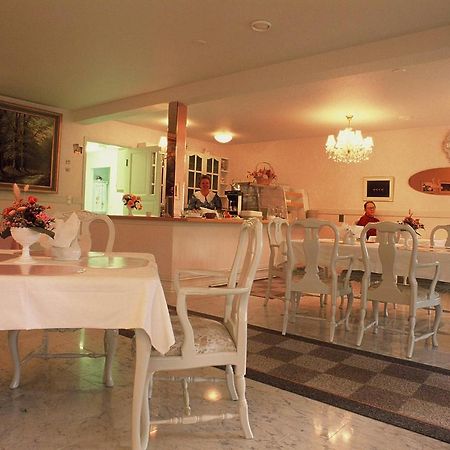 קוסאמו Hotelli Kultainen Joutsen מראה חיצוני תמונה